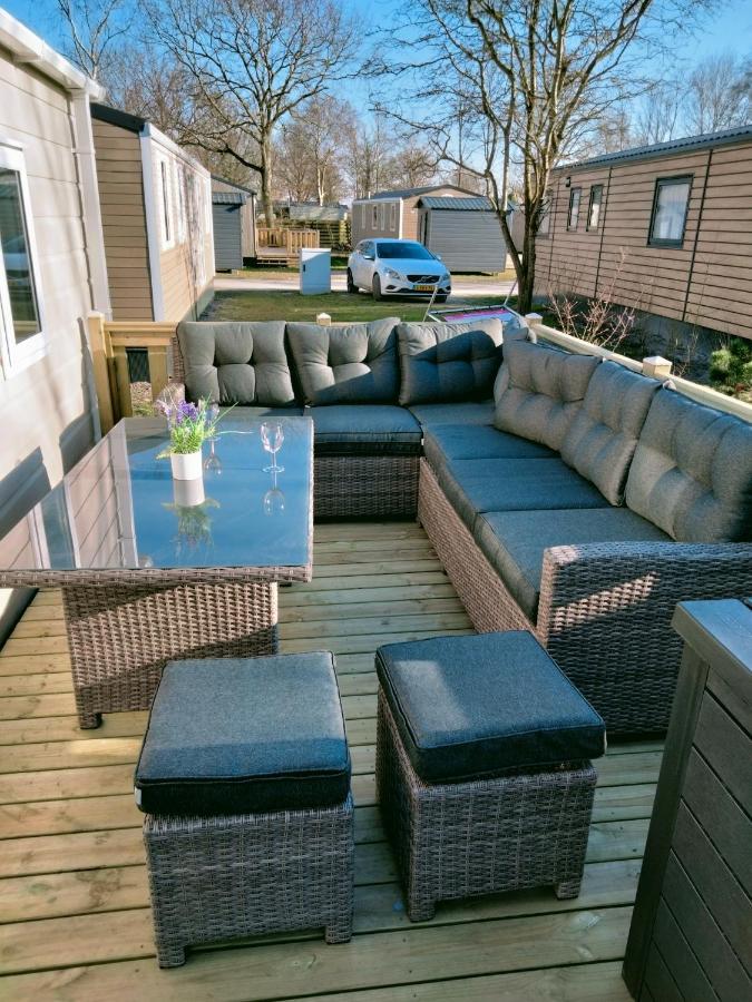 Bj Chalets - De Rug 1 - Vakantiepark Lauwersoog - Luxe Chalet Met Vaatwasser! Vroege Incheck! מראה חיצוני תמונה