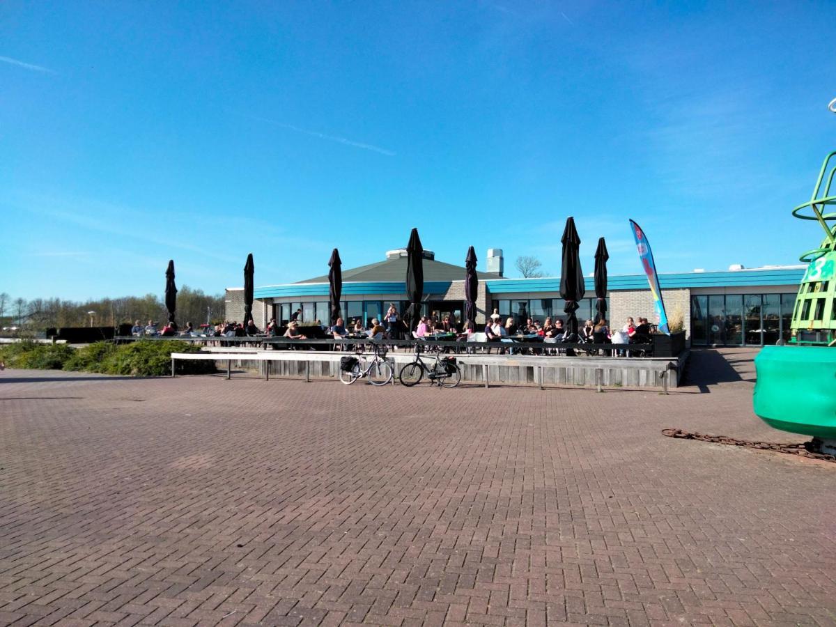 Bj Chalets - De Rug 1 - Vakantiepark Lauwersoog - Luxe Chalet Met Vaatwasser! Vroege Incheck! מראה חיצוני תמונה